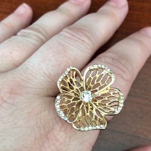 Torrid flower ring sz 12